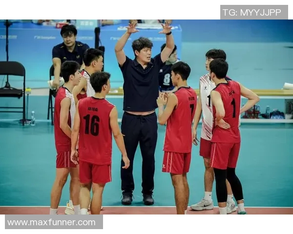 重庆排球队加速转型探索新战术提升竞技水平的热议与思考